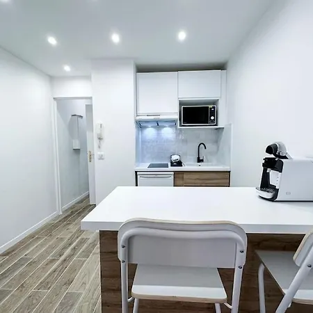 דירה Magnifique Studio Avec Loggia, Parking, Proche De La Mer *