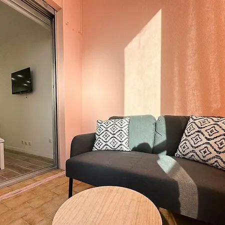 Magnifique Studio Avec Loggia, Parking, Proche De La Mer Apartment Antibes