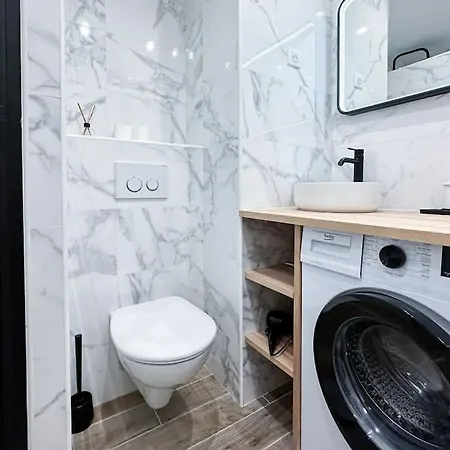 Apartment Magnifique Studio Avec Loggia, Parking, Proche De La Mer