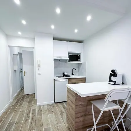 Magnifique Studio Avec Loggia, Parking, Proche De La Mer